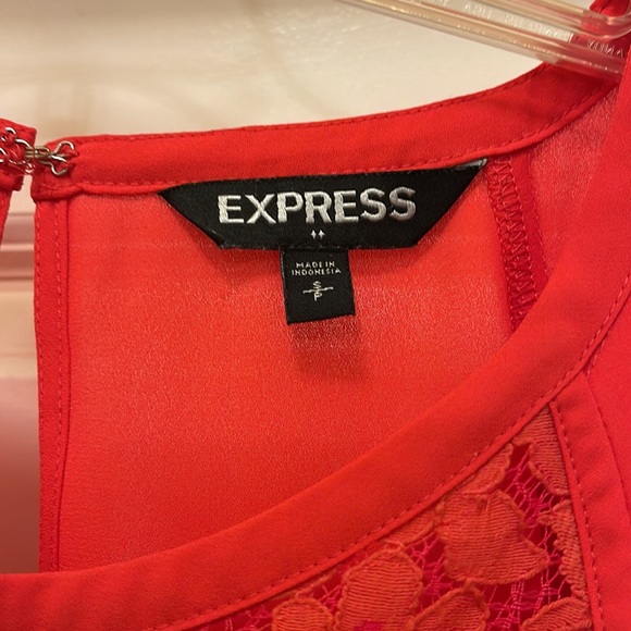 Express pink lace blouse - Picture 3 of 4